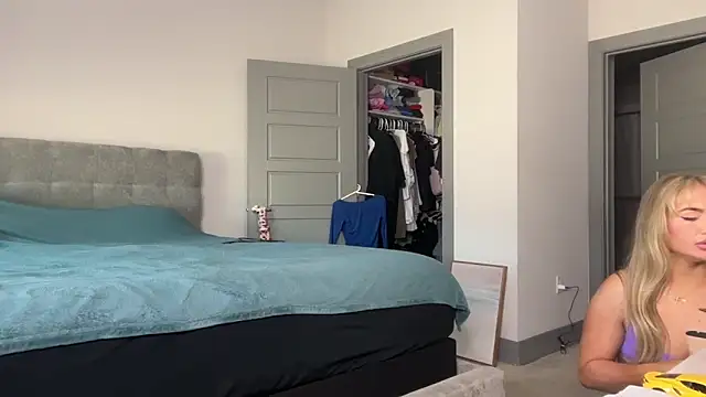 ElenaErickson online show from February 2025 12:03:01 AM