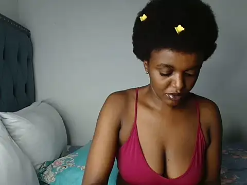 Snapshot of FaeMDom2 chatting on January 2025 09:40:02 PM FaeMDom2 online show from January 2025 09:40:02 PM