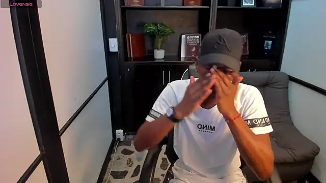 JacksonMuller  online show from October 2025 02:07:02 PM