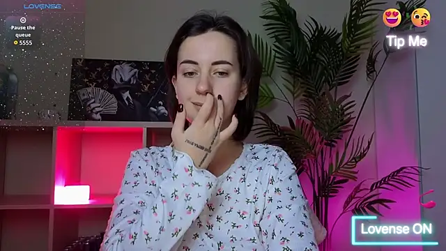 SweetieKendl online show from March 2026 10:42:01 PM