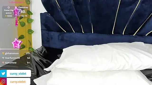 Snapshot of CurvyViolet chatting on January 2025 06:04:01 PM CurvyViolet online show from January 2025 06:04:01 PM