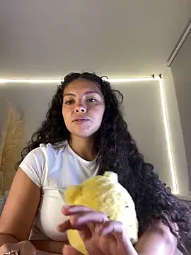 Nathcurly  online show from December 2024 04:30:02 AM