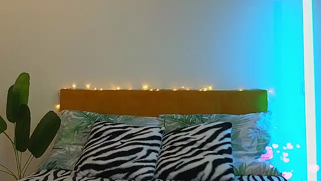 kristina amurova online show from April 2026 02:21:01 PM