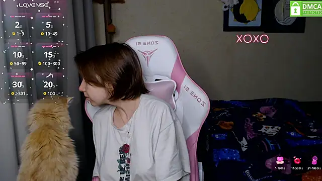 Snapshot of LeahGottty chatting on December 2024 02:16:01 PM LeahGottty online show from December 2024 02:16:01 PM