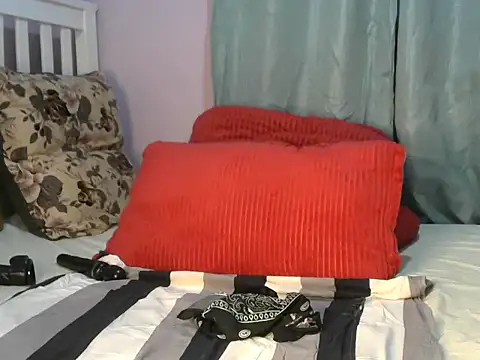 Snapshot of nuts_african chatting on November 2025 06:48:01 AM nuts african online show from November 2025 06:48:01 AM