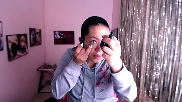 Snapshot of Cristal_w chatting on February 2025 12:55:01 PM Cristal w online show from February 2025 12:55:01 PM