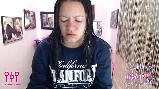 Snapshot of Cristal_w chatting on September 2025 12:21:01 PM Cristal w online show from September 2025 12:21:01 PM