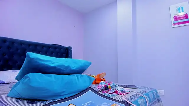 ClayrRosse online show from February 2025 06:19:01 PM