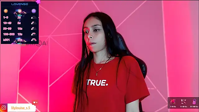 lilylouisee online show from November 2025 10:26:01 PM