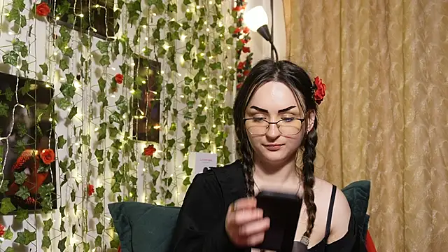 NaughtYHomemadE online show from March 2026 10:04:02 AM