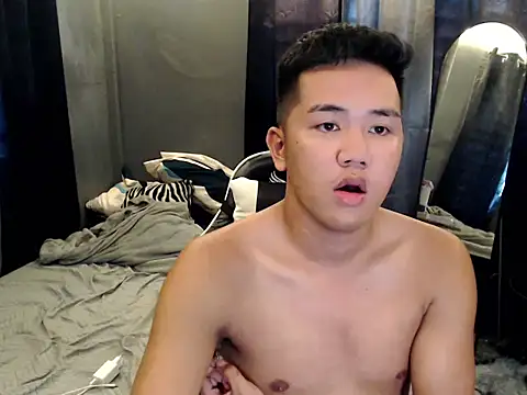 xgregor07 online show from October 2025 07:39:01 AM