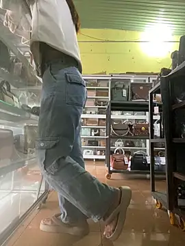 Snapshot of Rosa_998 chatting on October 2025 12:51:02 AM Rosa 998 online show from October 2025 12:51:02 AM