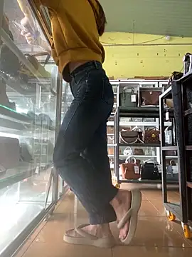 Snapshot of Rosa_998 chatting on October 2025 01:41:02 AM Rosa 998 online show from October 2025 01:41:02 AM