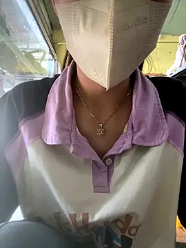 Snapshot of Rosa_998 chatting on October 2025 01:40:01 AM Rosa 998 online show from October 2025 01:40:01 AM