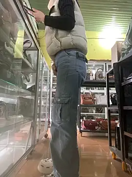 Snapshot of Rosa_998 chatting on November 2025 12:21:02 AM Rosa 998 online show from November 2025 12:21:02 AM