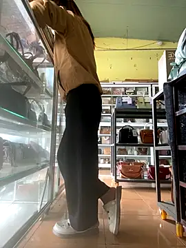 Snapshot of Rosa_998 chatting on November 2025 12:54:02 AM Rosa 998 online show from November 2025 12:54:02 AM