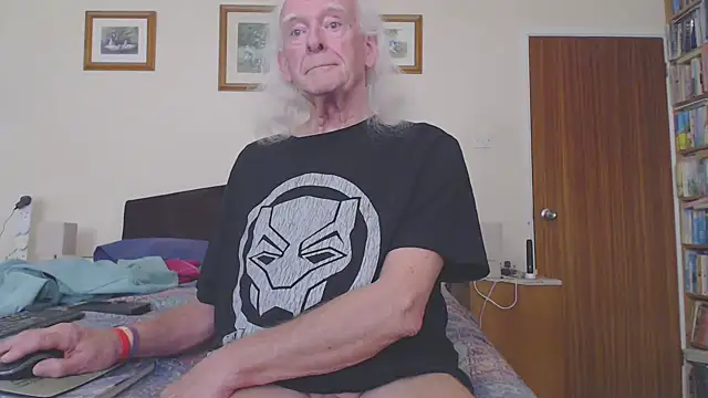 WaverlyKernow online show from March 2026 02:11:02 PM