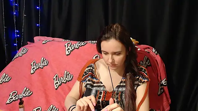 Milana69 online show from November 2025 06:06:02 PM