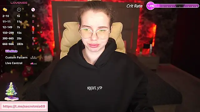 Snapshot of SecretDesireMe chatting on December 2024 07:06:02 AM SecretDesireMe online show from December 2024 07:06:02 AM