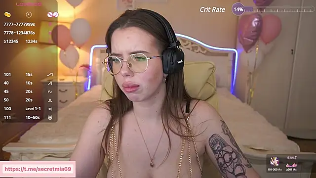 Snapshot of SecretDesireMe chatting on February 2025 06:26:01 PM SecretDesireMe online show from February 2025 06:26:01 PM