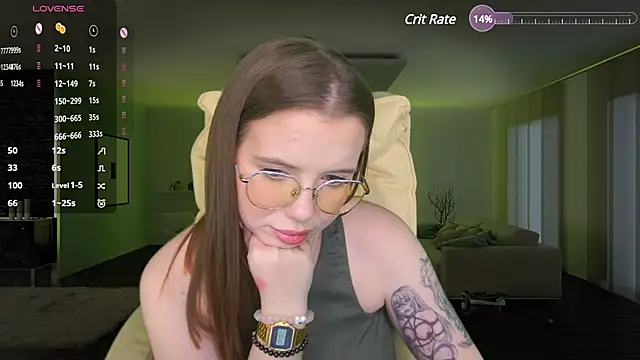 Snapshot of SecretDesireMe chatting on March 2025 05:47:02 PM SecretDesireMe online show from March 2025 05:47:02 PM