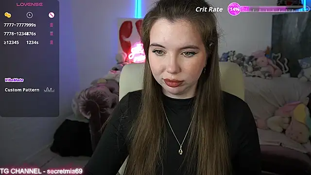 Snapshot of SecretDesireMe chatting on October 2025 10:41:01 PM SecretDesireMe online show from October 2025 10:41:01 PM