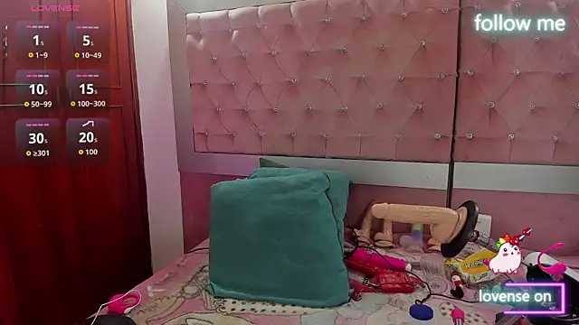 Snapshot of neeko_princes chatting on November 2025 12:16:01 PM neeko princes online show from November 2025 12:16:01 PM