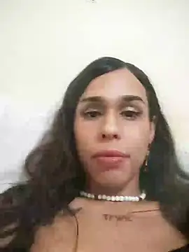 Snapshot of pretty_ariiel chatting on July 2026 05:48:01 AM pretty ariiel online show from July 2026 05:48:01 AM