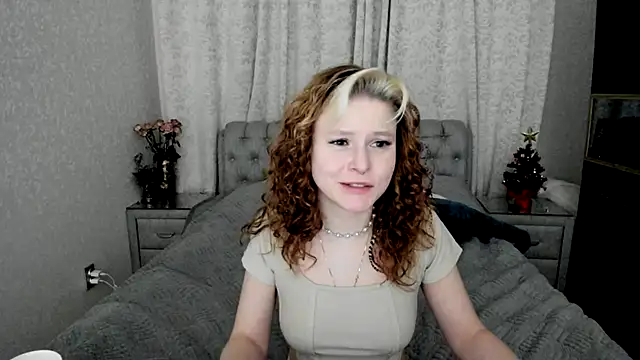 Snapshot of rocky_foxy chatting on January 2025 01:07:02 AM rocky foxy online show from January 2025 01:07:02 AM