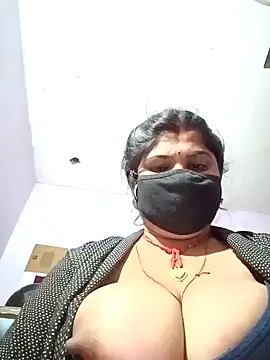 Snapshot of Hotmohni chatting on December 2024 06:28:01 PM Hotmohni online show from December 2024 06:28:01 PM