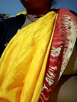 Snapshot of Hotmohni chatting on December 2024 02:27:01 PM Hotmohni online show from December 2024 02:27:01 PM