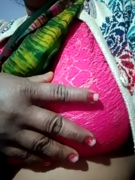 Snapshot of Hotmohni chatting on January 2025 12:30:01 AM Hotmohni online show from January 2025 12:30:01 AM