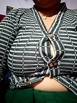 Snapshot of Hotmohni chatting on February 2025 12:48:01 AM Hotmohni online show from February 2025 12:48:01 AM