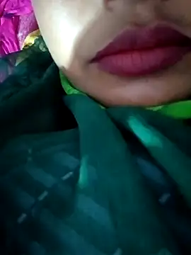 Snapshot of Hotmohni chatting on February 2025 01:05:01 PM Hotmohni online show from February 2025 01:05:01 PM