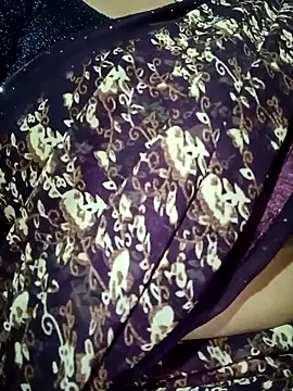 Snapshot of Hotmohni chatting on February 2025 07:41:01 PM Hotmohni online show from February 2025 07:41:01 PM