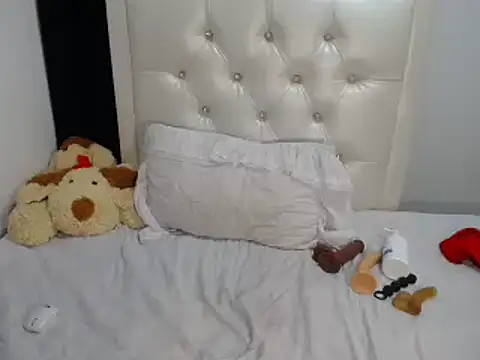 milk azahara online show from October 2025 06:21:02 AM