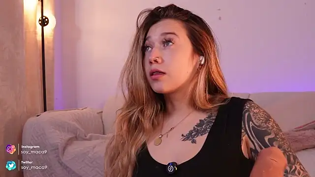 Snapshot of lilith_gray9 chatting on December 2025 04:19:01 AM lilith gray9 online show from December 2025 04:19:01 AM