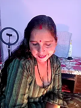 reemacouple007 online show from February 2026 08:08:02 AM