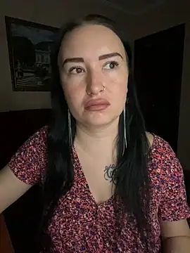 Roxana Bell online show from April 2026 06:13:02 PM