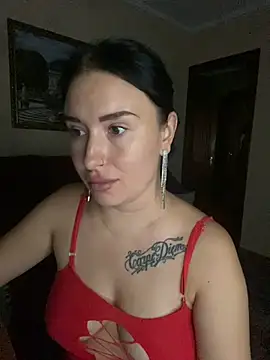 Snapshot of Roxana_Bell chatting on July 2026 03:29:01 PM Roxana Bell online show from July 2026 03:29:01 PM