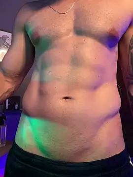 MachineDien online show from October 2025 01:06:02 AM