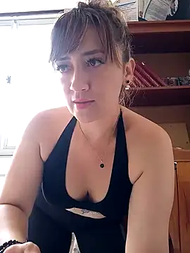 Snapshot of tata_laima__ chatting on February 2025 04:11:02 PM tata laima online show from February 2025 04:11:02 PM