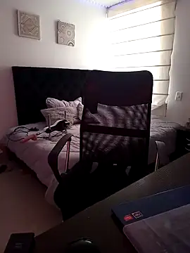 Snapshot of tata_laima__ chatting on February 2025 05:14:01 PM tata laima online show from February 2025 05:14:01 PM