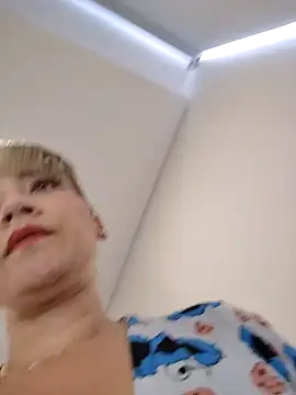 Snapshot of tata_laima__ chatting on November 2025 02:45:02 PM tata laima online show from November 2025 02:45:02 PM