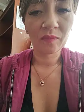 Snapshot of tata_laima__ chatting on November 2025 05:34:02 PM tata laima online show from November 2025 05:34:02 PM