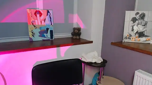 Caramel bunny online show from March 2026 01:36:02 PM