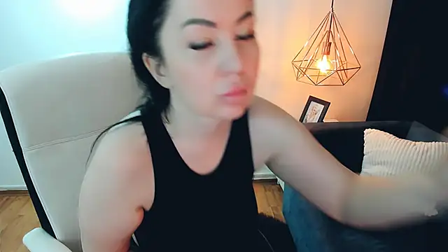 Snapshot of LayaFlow chatting on March 2026 09:15:01 AM LayaFlow online show from March 2026 09:15:01 AM