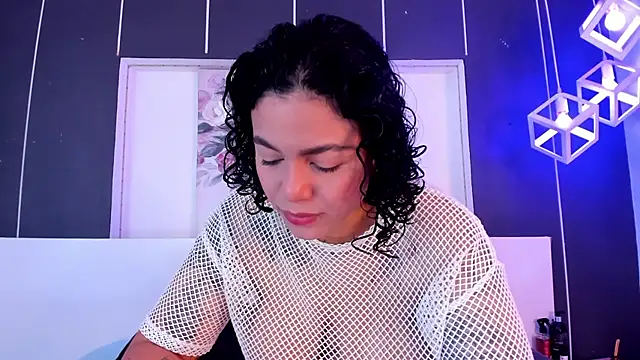 Alexxxholy online show from January 2025 01:41:01 PM