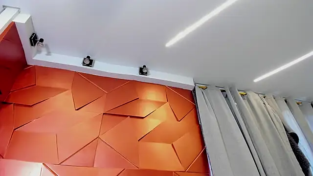 Alexxxholy online show from March 2025 07:58:02 PM