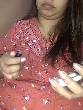 Snapshot of Ravina_patil1 chatting on February 2025 04:14:02 PM Ravina patil1 online show from February 2025 04:14:02 PM